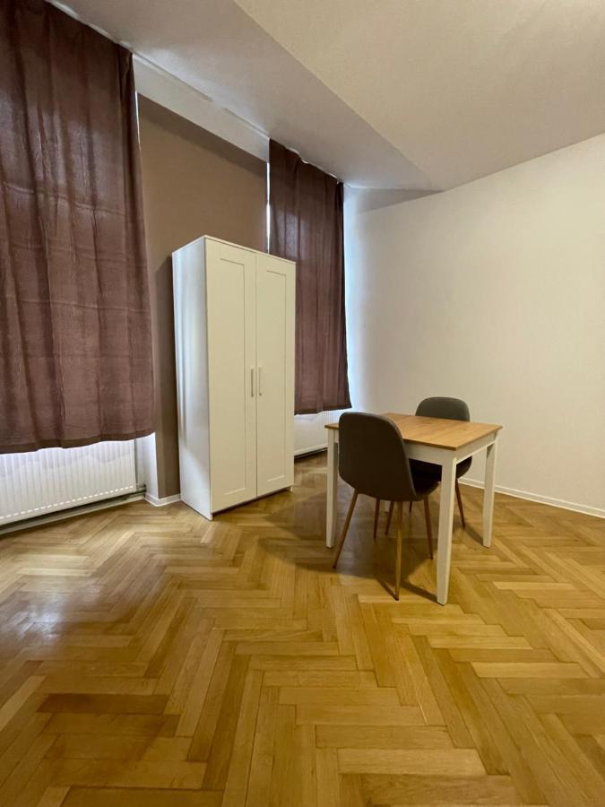 Schei Central Studios In The Heart Of Braşov Dış mekan fotoğraf